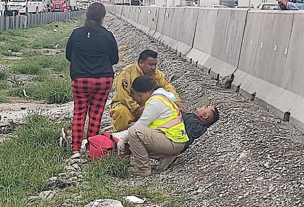 Choque múltiple en la México–Querétaro deja un lesionado y afecta tránsito en Pedro Escobedo 1 WhatsApp Image 2025 06 13 at 7.02.15 PM