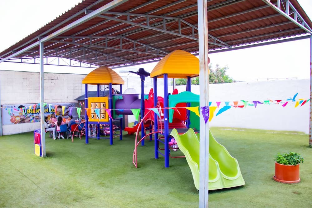 Fortalecen área lúdica del Centro de Justicia para las Mujeres en Querétaro