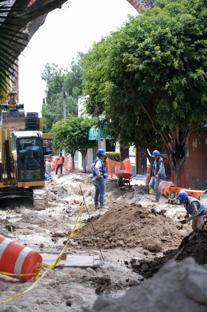Impulsa SEDESOQ obras que mejoran la calidad de vida en Jardines de Querétaro y La Sierrita