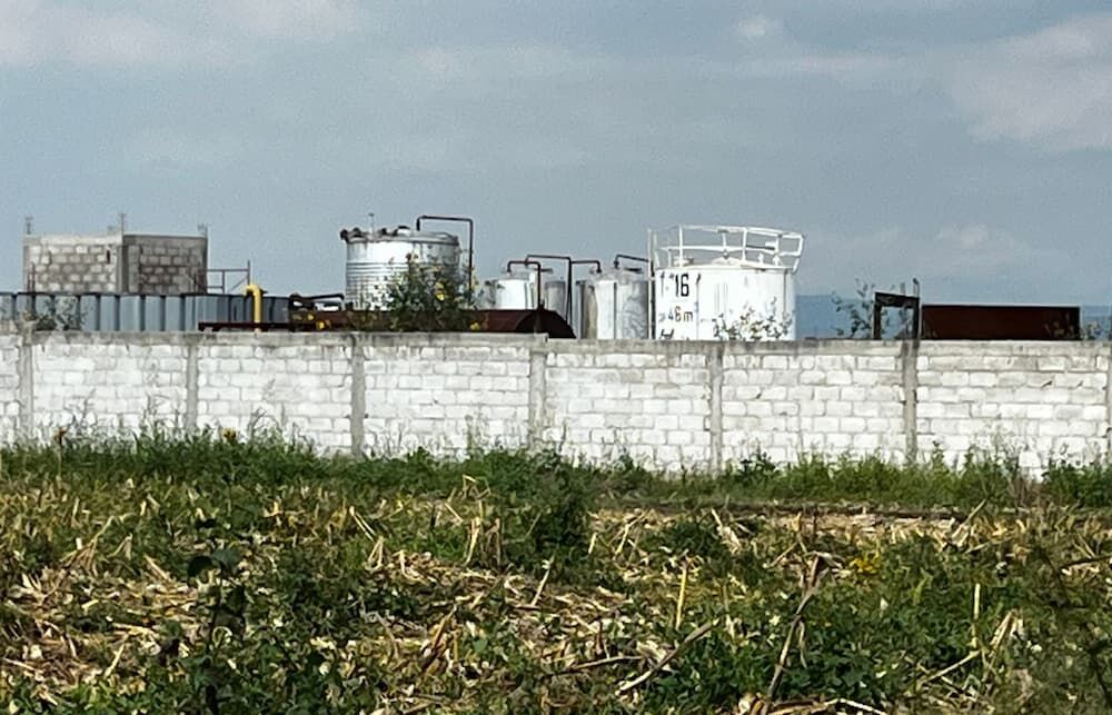 Asegura FGR predio con más de 300 mil litros de combustible en Tequisquiapan