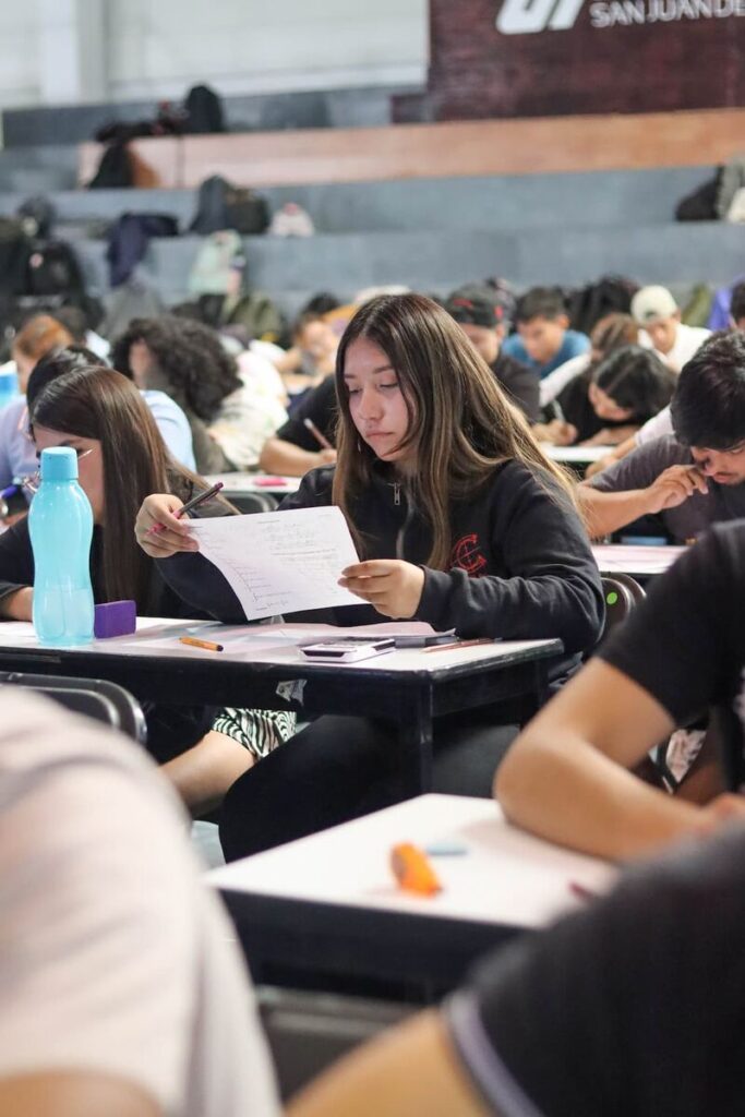 Fortalece UT San Juan aprendizaje de Ciencias Básicas