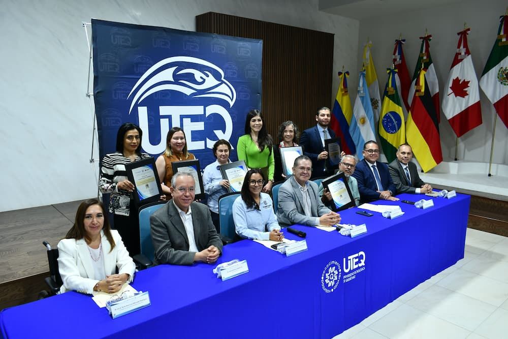 Reciben escuelas Certificación de Eco eficiencia Hídrica