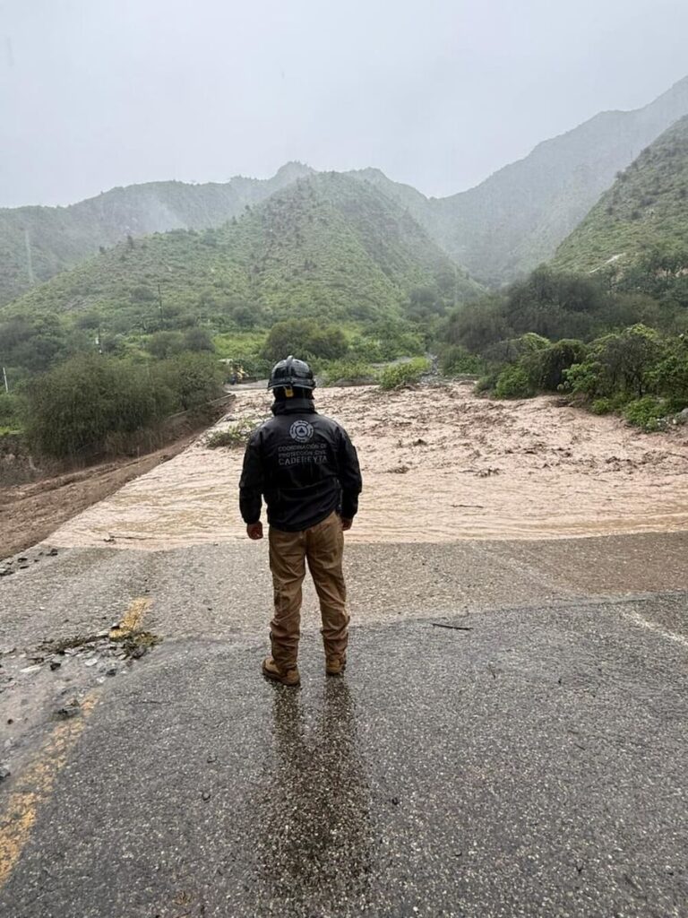 Lluvias provocan afectaciones en vías de comunicación en Cadereyta