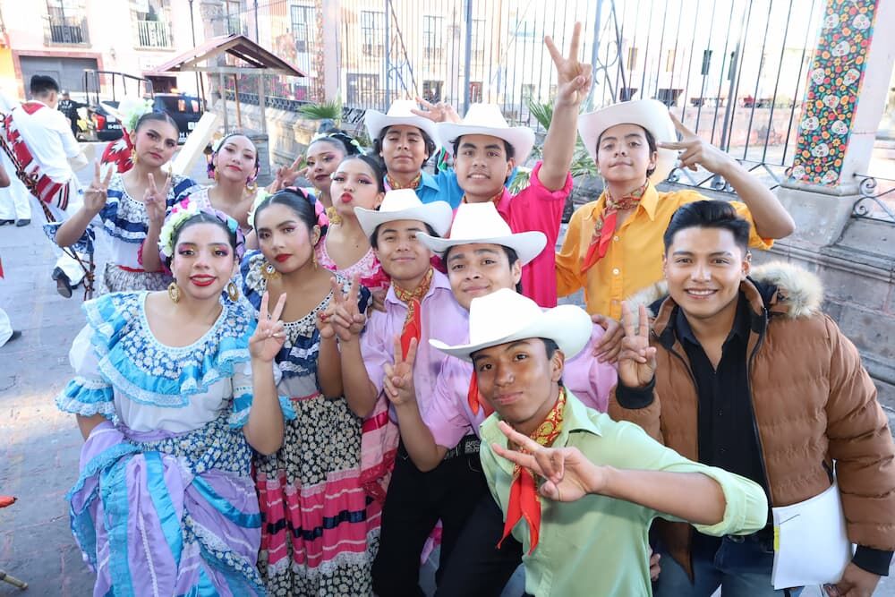 Inicia el XXVI Festival de Danza Tradicional y Baile Folklórico COBAQ