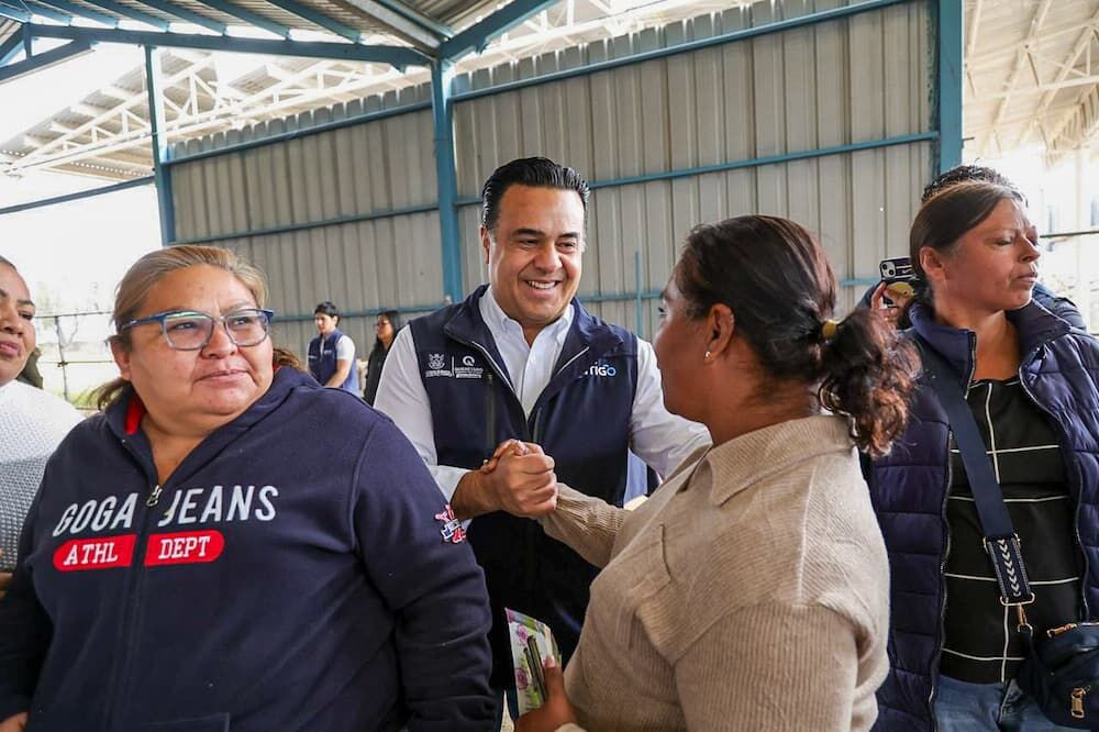 Entrega SEDESOQ apoyos de Coinversión Social en San Juan del Río