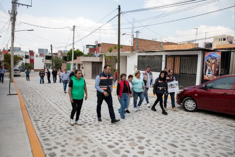 Entrega Roberto Cabrera rehabilitación de calles en Lomas de San Juan con una inversión de más de 3.2 mdp