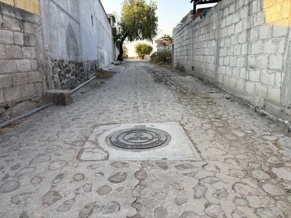 El anecdotario de Monset con T... Sin planta de tratamiento en Sabino Chico, prevalece foco de infección en calles