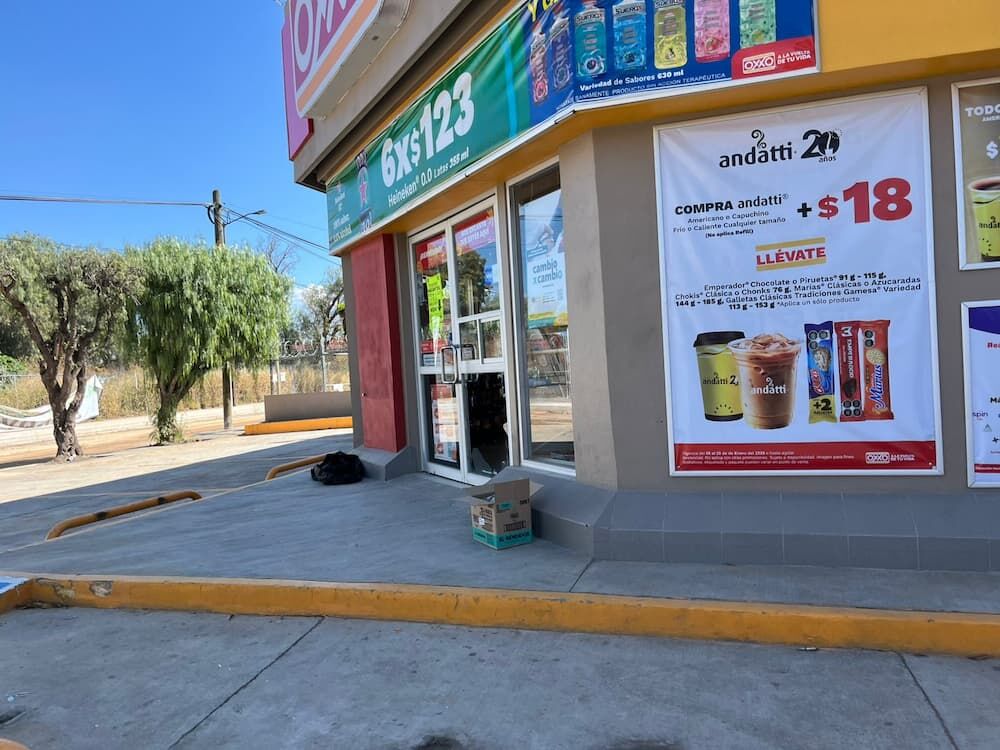 Empleados denuncian falta de vigilancia tras nuevo robo a tienda de conveniencia