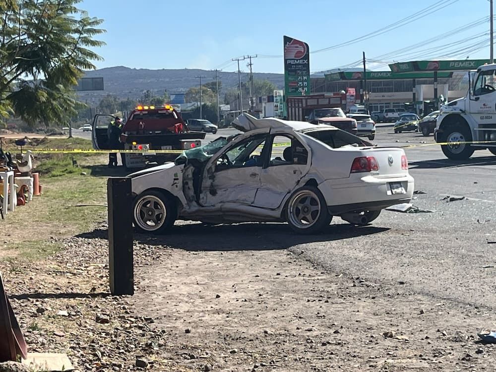 Fatal accidente en carretera 120 deja persona sin vida en San Juan del Río