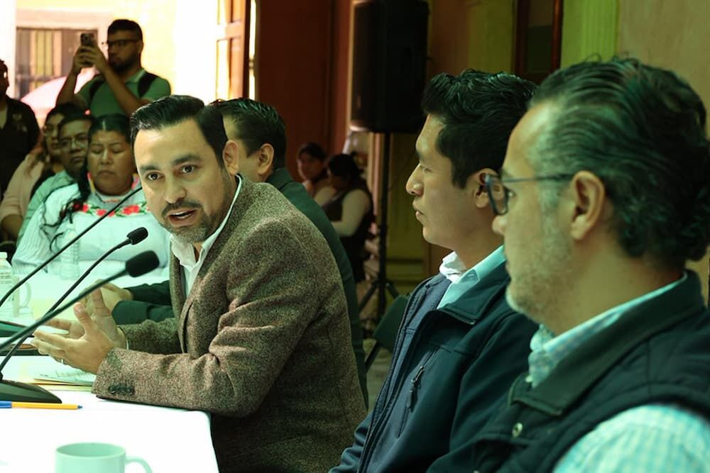 Sesiona Comisión de Puntos Constitucionales en Tolimán para acercar el trabajo legislativo a las mujeres del estado Sesiona Comisión de Puntos Constitucionales en Tolimán para acercar el trabajo legislativo a las mujeres del estado