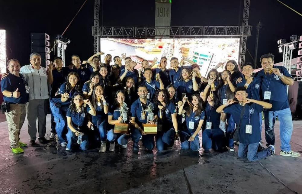 CBTis 145 de San Juan del Río conquista campeonato nacional de Banda de Guerra y Escolta