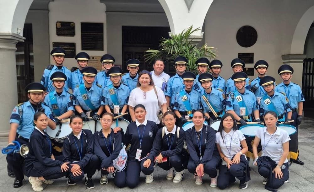 CBTis 145 de San Juan del Río conquista campeonato nacional de Banda de Guerra y Escolta