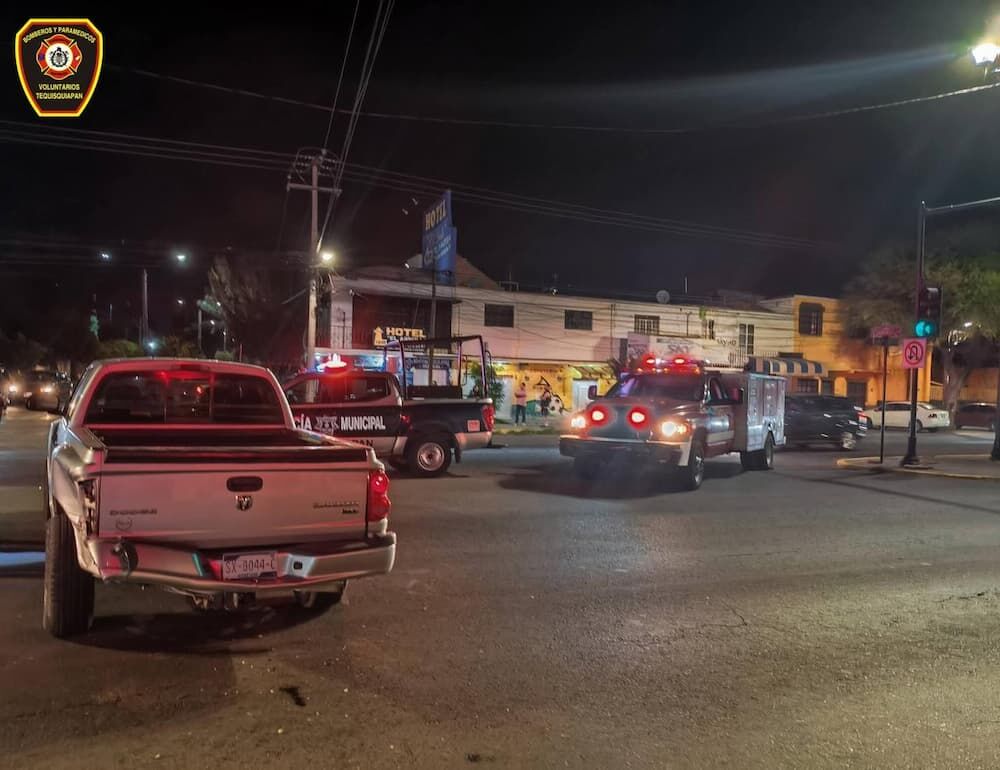 Choque en Tequisquiapan deja daños materiales en la carretera San Juan del Río-Xilitla