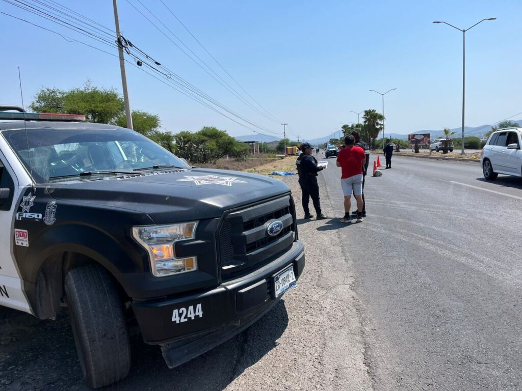 Muere ciclista tras ser arrollado en carretera federal 120 en Tequisquiapan