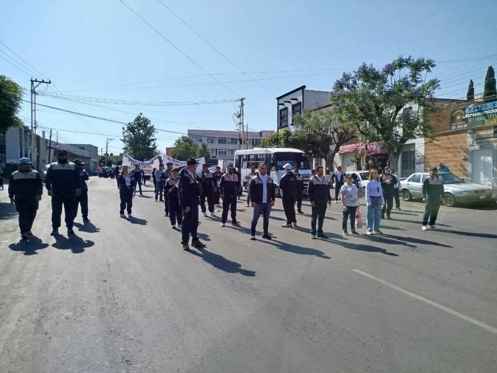 Sindicalizados marchan en San Juan del Río por el Día del Trabajo
