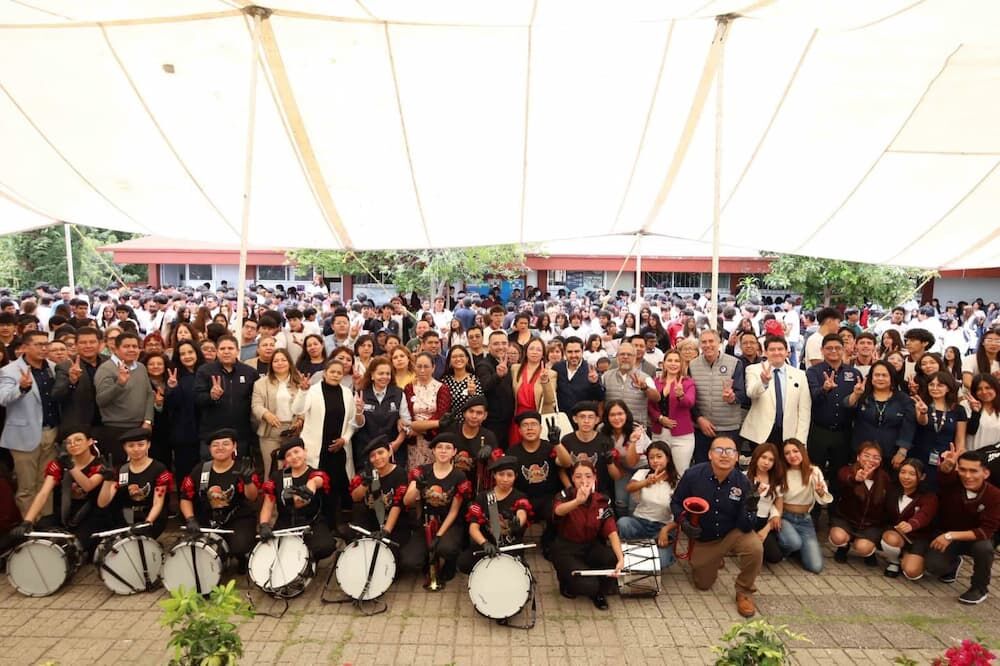 Celebra COBAQ el 30 aniversario del Plantel 13 Epigmenio González Celebra COBAQ el 30 aniversario del Plantel 13 Epigmenio González