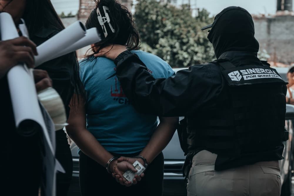 Dos personas detenidas y narcótico asegurado tras cateos en San Pedro Mártir 2 Dos personas detenidas y narcótico asegurado tras cateos en San Pedro Mártir