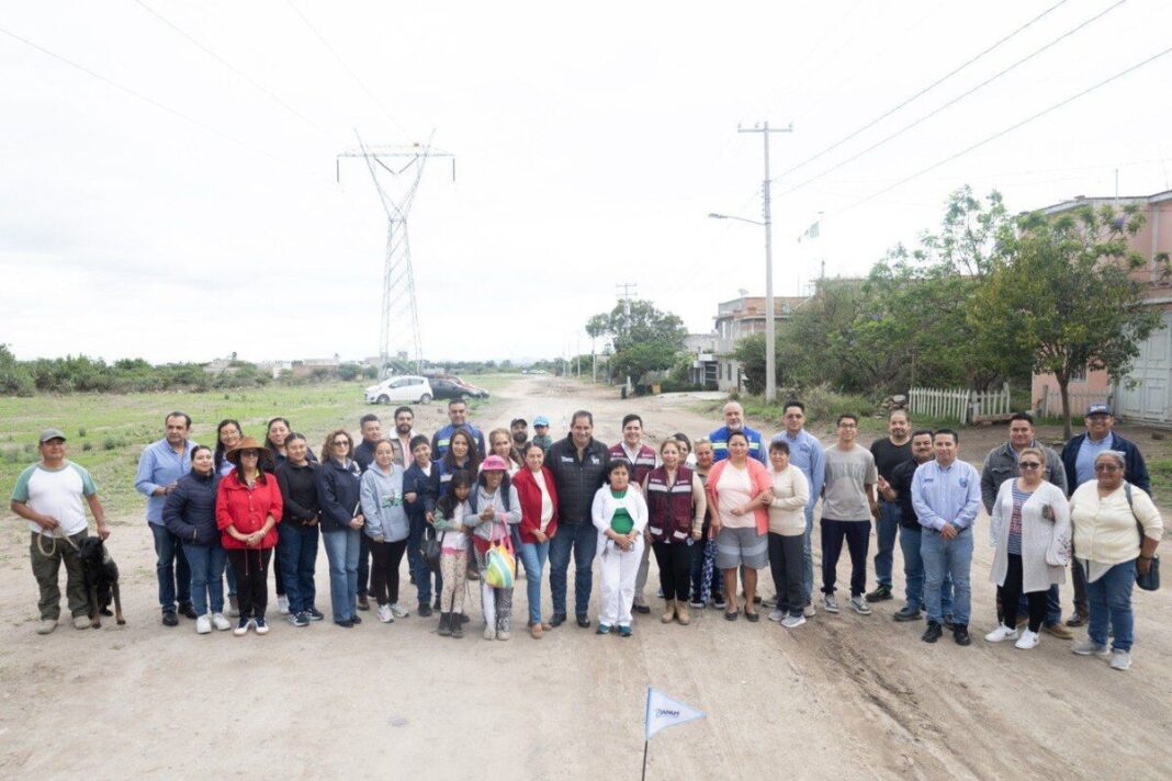 Más de 245 habitantes de Jardines de Banthí ya cuentan con drenaje sanitario gracias a la JAPAM y Conagua Más de 245 habitantes de Jardines de Banthí ya cuentan con drenaje sanitario gracias a la JAPAM y Conagua