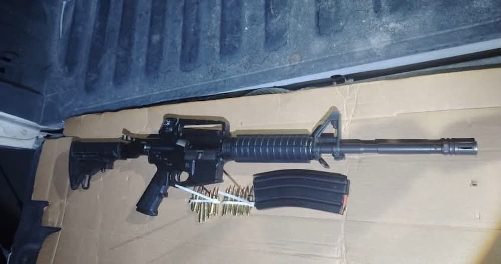 Operativo en Las Postas deja seis detenidos y el aseguramiento de un arma de fuego