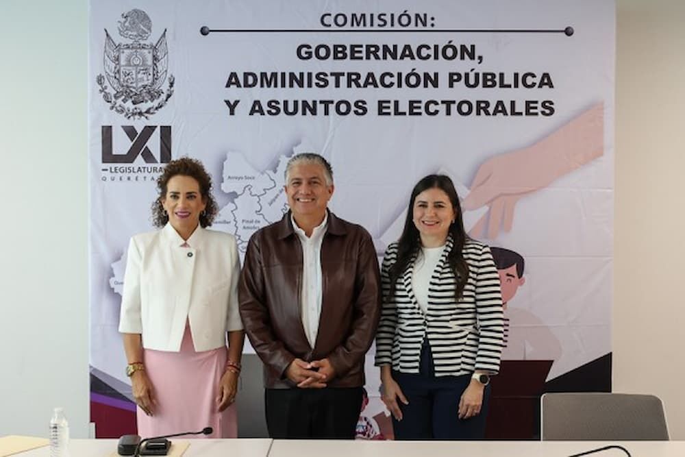 Se aprueba en comisión la reducción de un síndico y hasta 15 regidurías en cada ayuntamiento Se aprueba en comisión la reducción de un síndico y hasta 15 regidurías en cada ayuntamiento