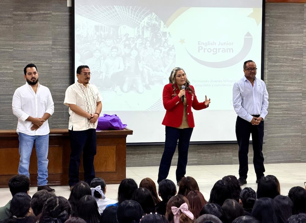 Reciben 228 docentes de USEBEQ certificación en idioma inglés Reciben 228 docentes de USEBEQ certificación en idioma inglés