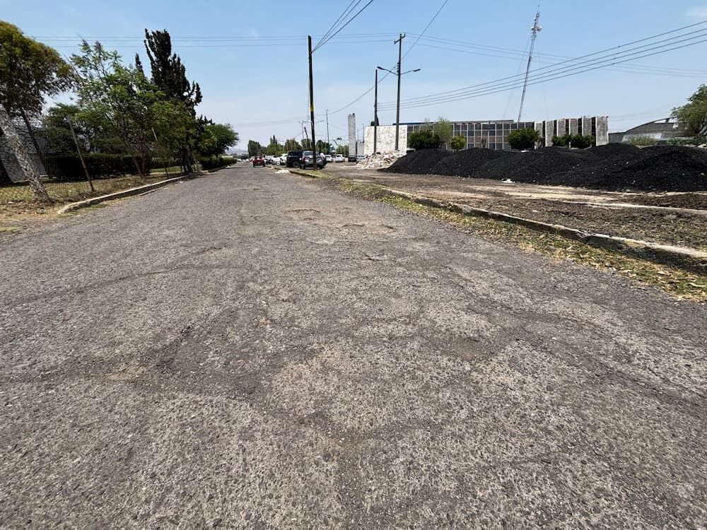 Calles ya no resisten bacheo; requieren reencarpetado: Ernesto Mora Calles ya no resisten bacheo; requieren reencarpetado: Ernesto Mora
