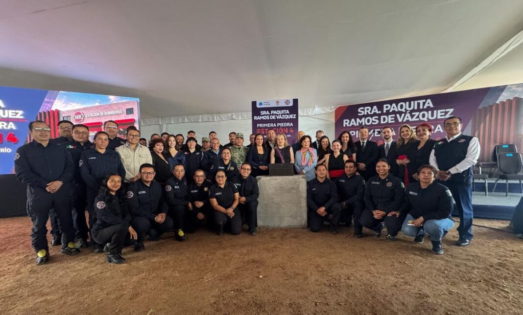 Colocan primera piedra de la Estación 4 de Bomberos San Juan del Río Colocan primera piedra de la Estación 4 de Bomberos San Juan del Río