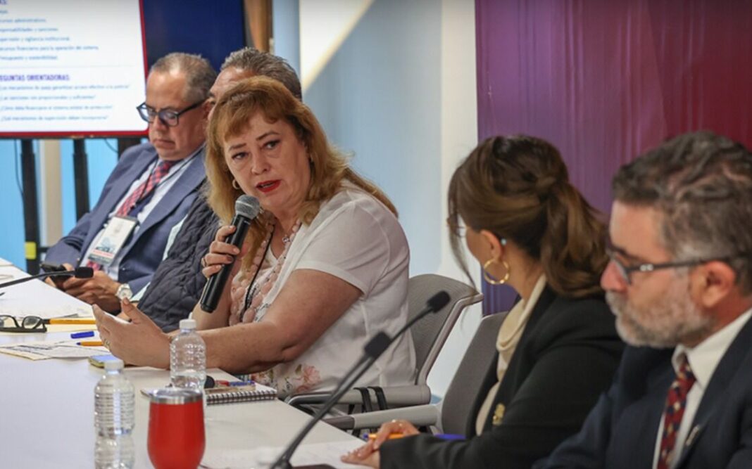 Concluye tercera mesa temática del Parlamento Abierto para fortalecer la protección de personas defensoras de derechos humanos y periodistas en Querétaro Concluye tercera mesa temática del Parlamento Abierto para fortalecer la protección de personas defensoras de derechos humanos y periodistas en Querétaro