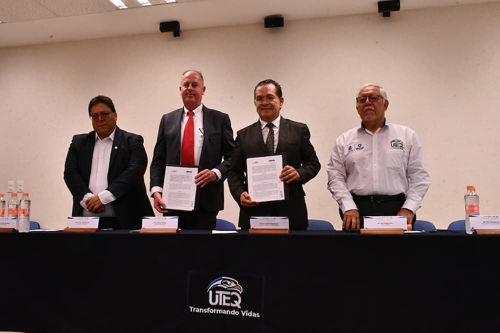 Fortalecen UTEQ y ARBURG alianzas Fortalecen UTEQ y ARBURG alianzas