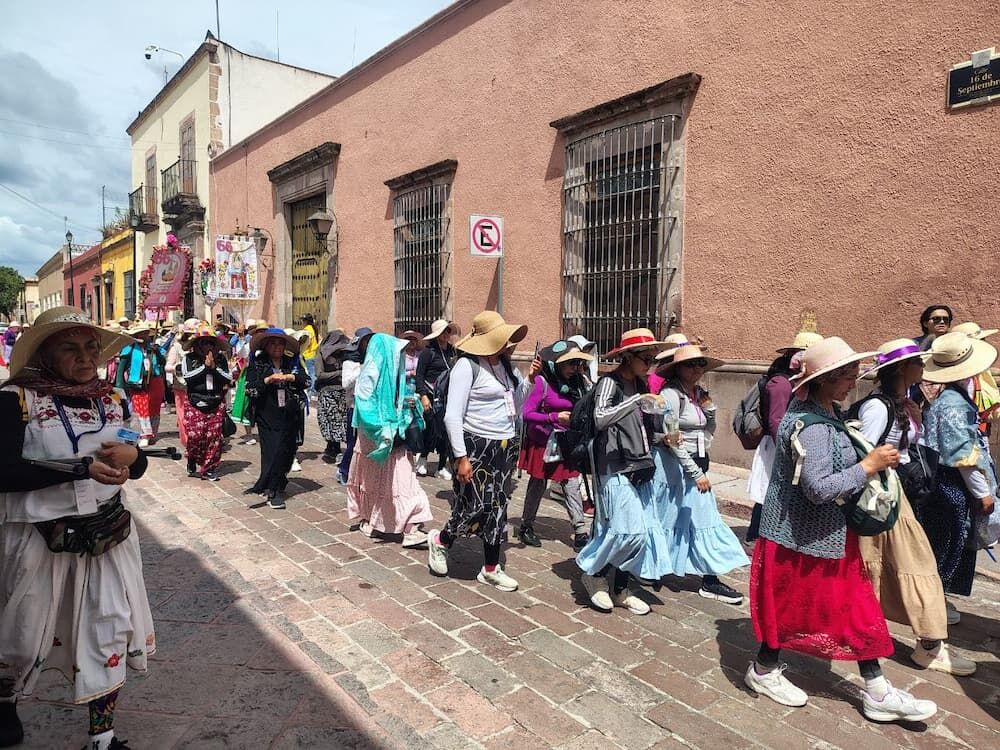 Peregrinación al Tepeyac cerca de concluir su paso por la entidad queretana Peregrinación al Tepeyac cerca de concluir su paso por la entidad queretana