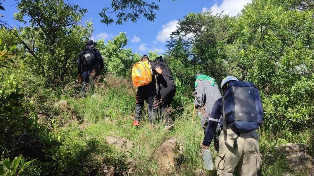 Rescatan a cuatro personas extraviadas en la zona serrana de Cerro Gordo Rescatan a cuatro personas extraviadas en la zona serrana de Cerro Gordo