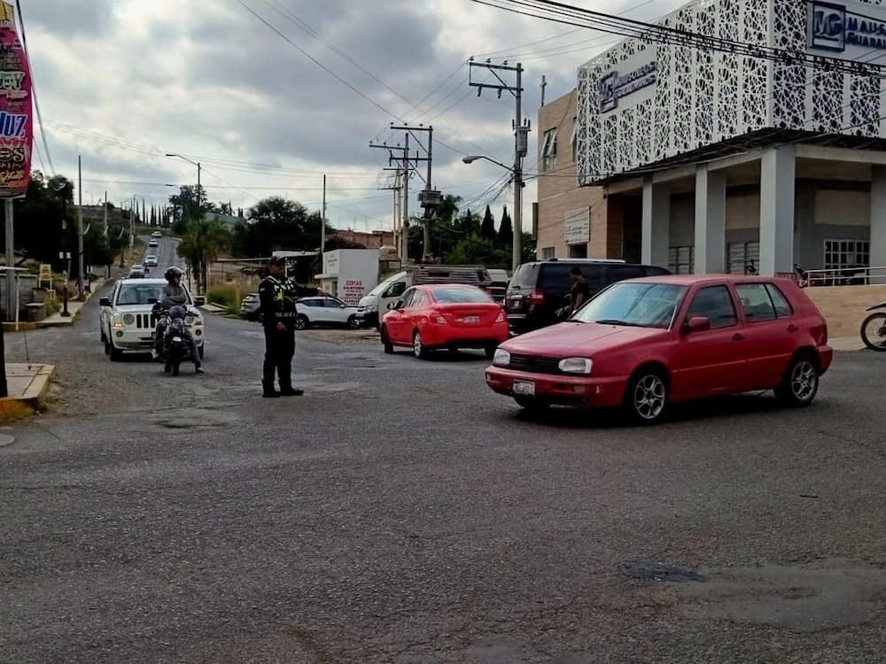 SSPM refuerza operativo vial en San Juan del Río ante afectaciones por obras en la autopista federal 57 SSPM refuerza operativo vial en San Juan del Río ante afectaciones por obras en la autopista federal 57