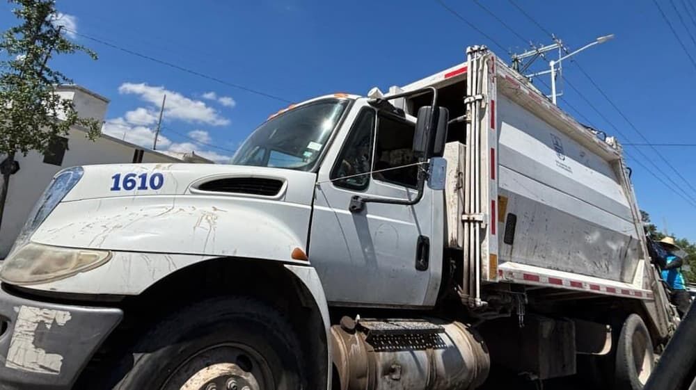 Tráfico en la autopista complica operación de camiones recolectores en San Juan del Río Tráfico en la autopista complica operación de camiones recolectores en San Juan del Río
