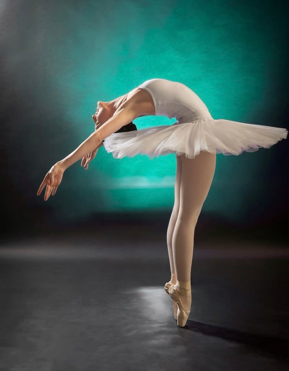 Brilla Querétaro en Europa con el arte de la bailarina Ana Elia Lira Brilla Querétaro en Europa con el arte de la bailarina Ana Elia Lira