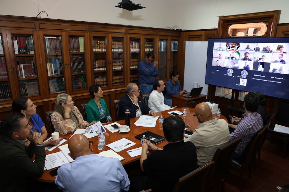 Coordinan autoridades federales, estatales y municipales próximas intervenciones de la obra del tren México-Querétaro Coordinan autoridades federales, estatales y municipales próximas intervenciones de la obra del tren México-Querétaro
