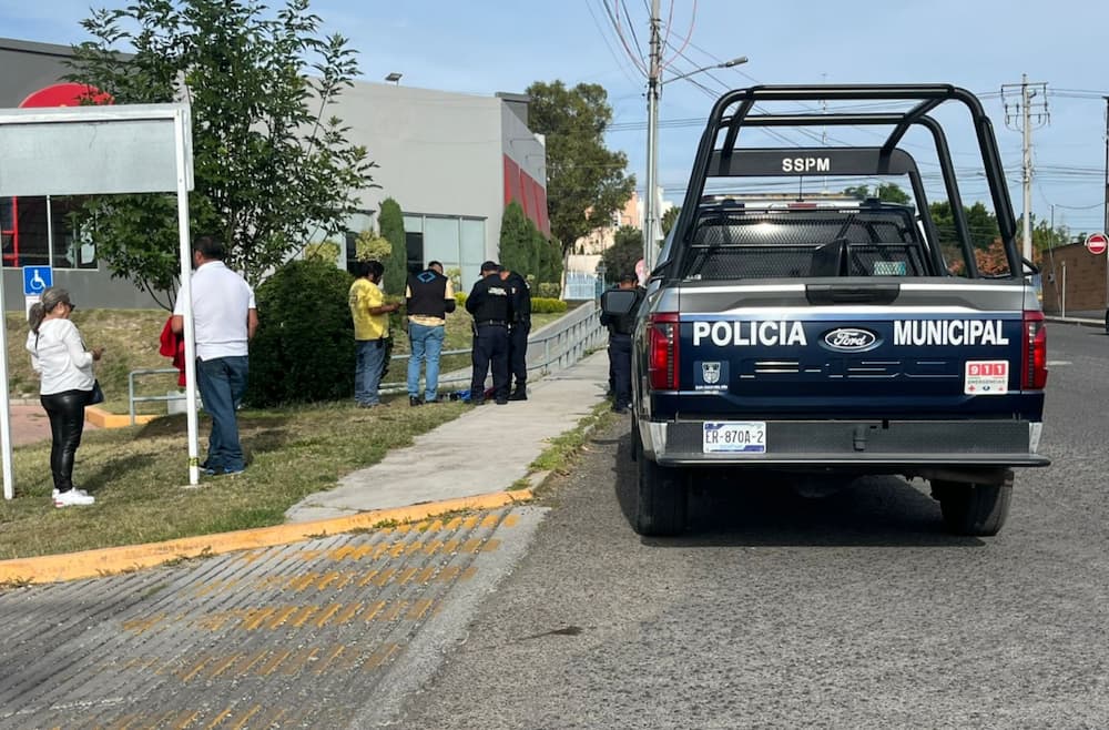 Detienen a mujer por presunto robo a comercio en Valle de Oro, SJR Detienen a mujer por presunto robo a comercio en Valle de Oro, SJR