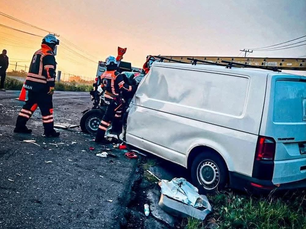 Dos personas lesionadas tras accidente en la carretera estatal 431; una quedó prensada Dos personas lesionadas tras accidente en la carretera estatal 431; una quedó prensada