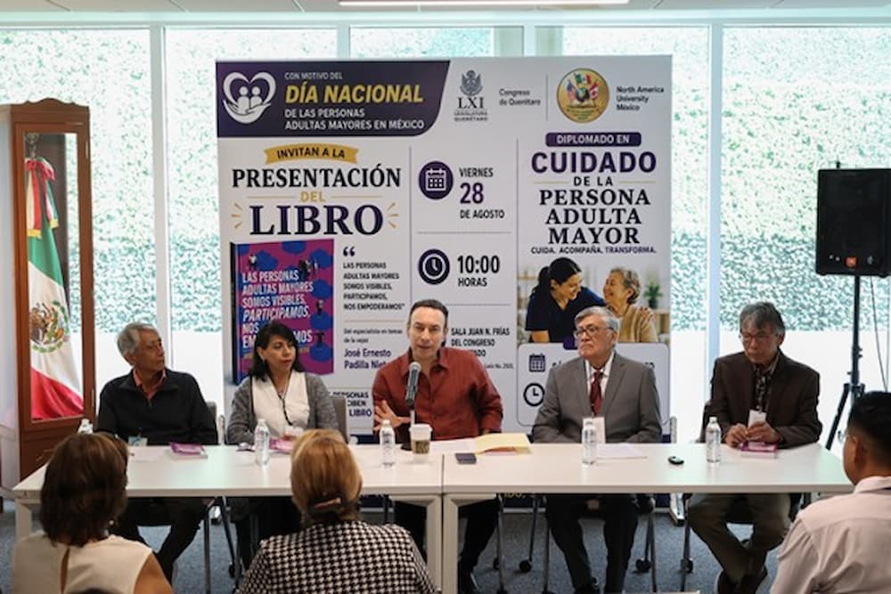 El diputado Arturo Maximiliano García Pérez presidió la presentación del libro “Personas mayores visibles, participamos, nos empoderamos”, de la autoría de José Ernesto Padilla El diputado Arturo Maximiliano García Pérez presidió la presentación del libro “Personas mayores visibles, participamos, nos empoderamos”, de la autoría de José Ernesto Padilla