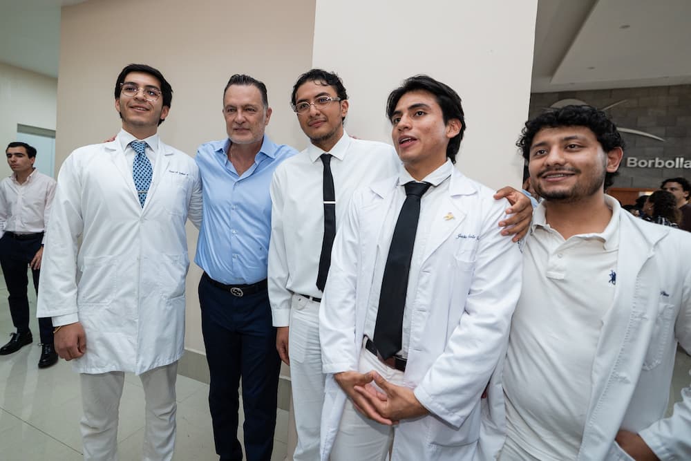 Encabeza Gobernador Homenaje a Héroes de la Salud de Querétaro Encabeza Gobernador Homenaje a Héroes de la Salud de Querétaro