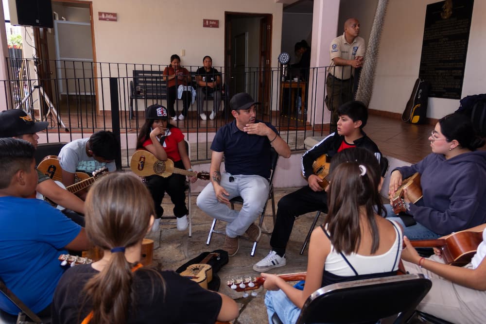 Fortalece SECULT la formación de nuevas generaciones de huapangueros Fortalece SECULT la formación de nuevas generaciones de huapangueros