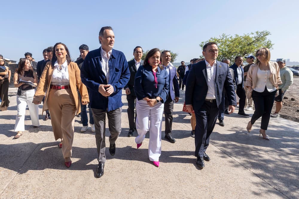 Inaugura Gobernador nuevo edificio de la Escuela de Bachilleres de la UAQ, Campus Aeropuerto Inaugura Gobernador nuevo edificio de la Escuela de Bachilleres de la UAQ, Campus Aeropuerto