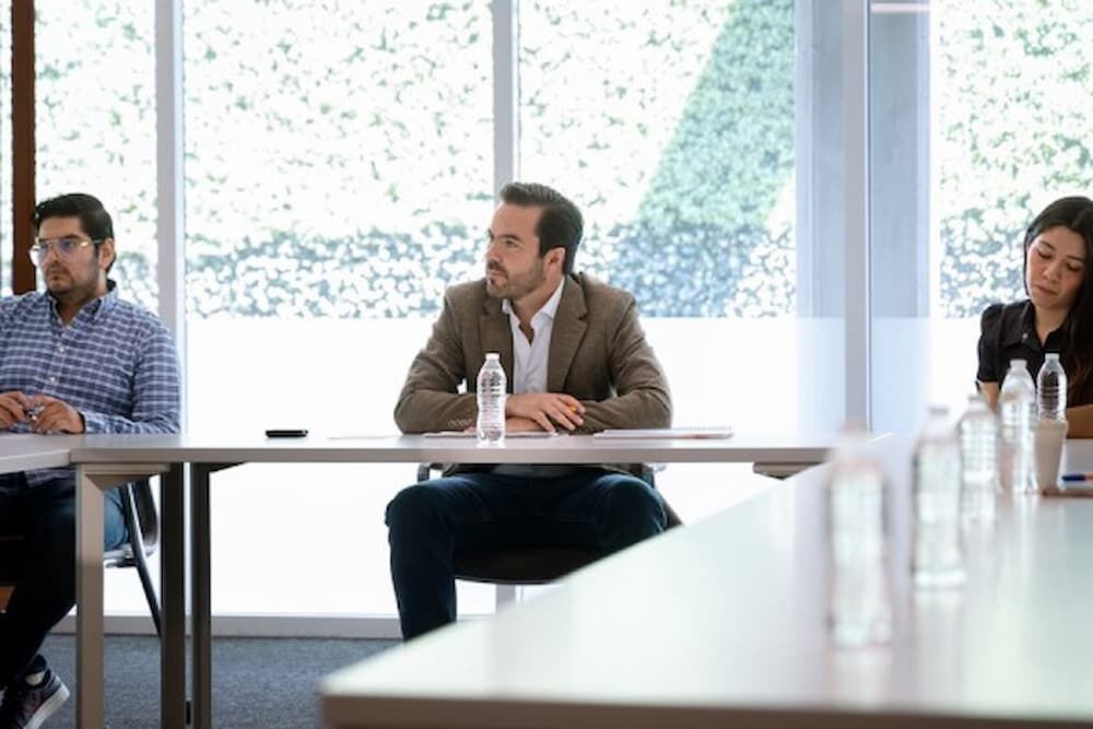 Mauricio Cárdenas escucha propuestas del Colegio de Médicos Veterinarios Zootecnistas para fortalecer Ley de Bienestar Animal Mauricio Cárdenas escucha propuestas del Colegio de Médicos Veterinarios Zootecnistas para fortalecer Ley de Bienestar Animal