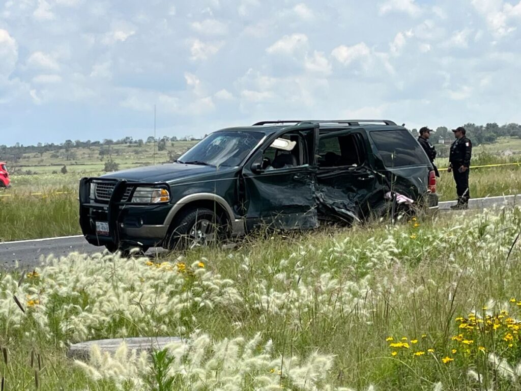 Mortal accidente deja como saldo una persona fallecida y cuatro lesionados en carretera estatal 300 2 Mortal accidente deja como saldo una persona fallecida y cuatro lesionados en la carretera estatal 300