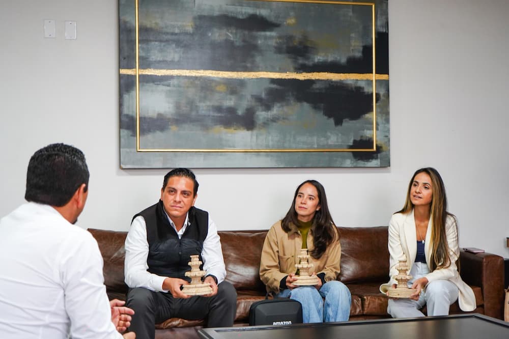Pedro Escobedo y Amazon fortalecen alianza para impulsar proyectos de sustentabilidad en comunidades Pedro Escobedo y Amazon fortalecen alianza para impulsar proyectos de sustentabilidad en comunidades