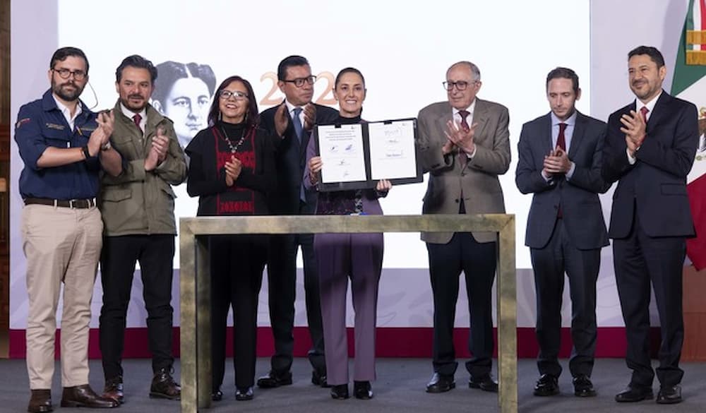 Presidenta firma decreto para creación de 12 mil 750 consultorios del Servicio Universal de Salud; entran en operación en enero de 2027 Presidenta firma decreto para creación de 12 mil 750 consultorios del Servicio Universal de Salud; entran en operación en enero de 2027