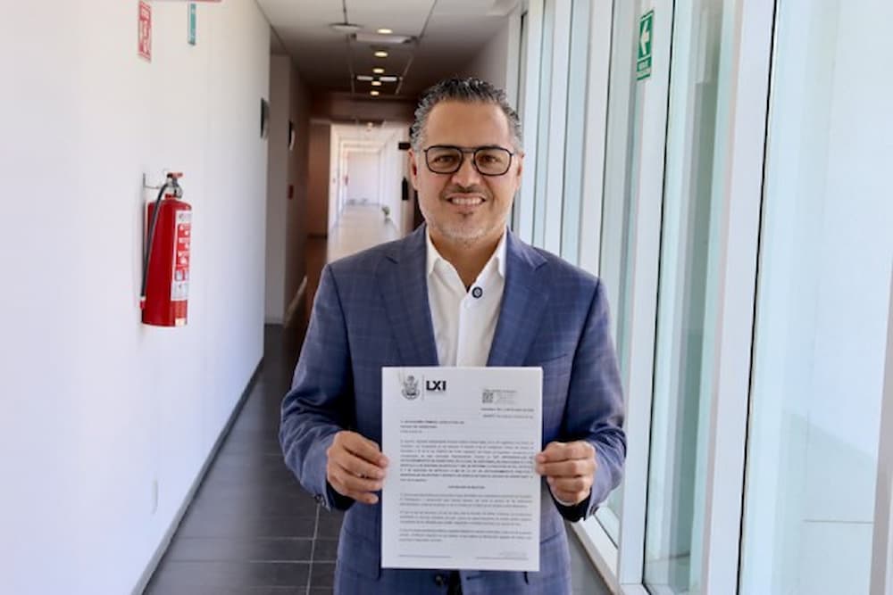 Propone Enrique Correa que estacionamientos de Querétaro acepten pagos con tarjeta Propone Enrique Correa que estacionamientos de Querétaro acepten pagos con tarjeta