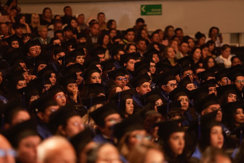 Reciben 838 egresadas y egresados de la UPQ su título profesional Reciben 838 egresadas y egresados de la UPQ su título profesional