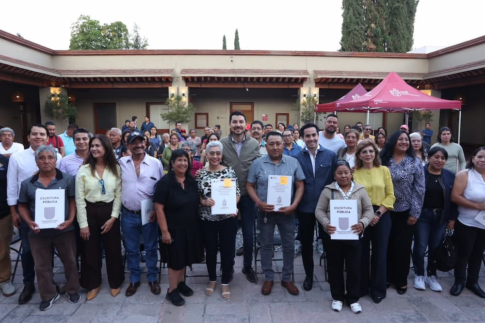 Vecinos de 4 asentamientos de Tequisquiapan logran certeza jurídica para sus hogares Vecinos de 4 asentamientos de Tequisquiapan logran certeza jurídica para sus hogares