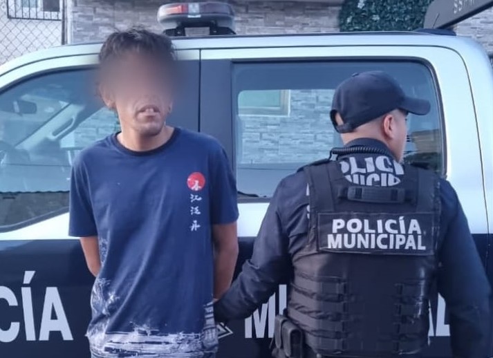 Detienen a hombre acusado de ingresar sin autorización a un domicilio en San Juan del Río Detienen a hombre acusado de ingresar sin autorización a un domicilio en San Juan del Río