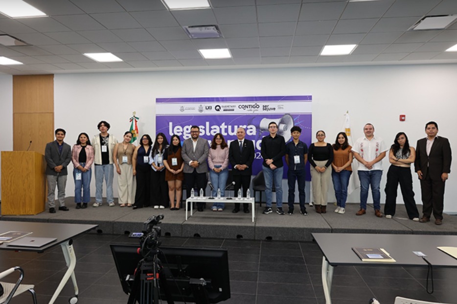 Diputado Sinuhé Piedragil encabezó la Jornada de Capacitación Legislativa, dirigida a las y los participantes de la Legislatura de la Juventud 2026 Diputado Sinuhé Piedragil encabezó la Jornada de Capacitación Legislativa, dirigida a las y los participantes de la Legislatura de la Juventud 2026